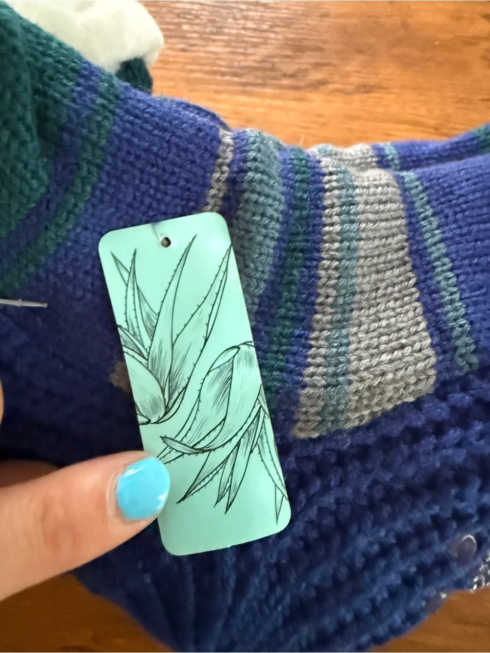 MUK LUK Cozy Blue Fleece-Lined Slipper Socks - Aloe-Infused Comfort NEW